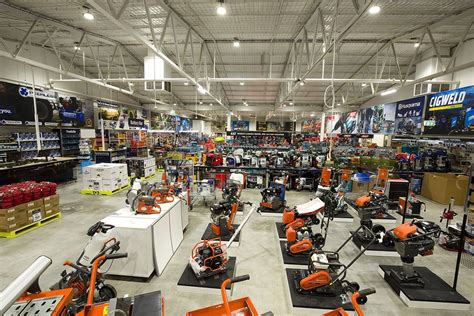 trade tools store locations.
